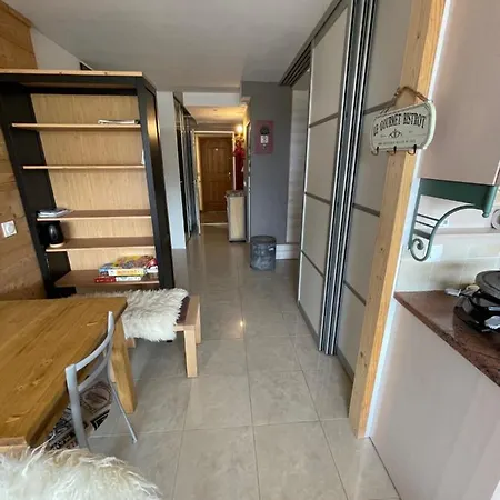 Apartamento Le Champas Centre Station Lit Queen Size Enchastrayes