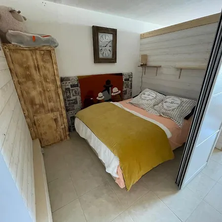Le Champas Centre Station Lit Queen Size Apartment Enchastrayes
