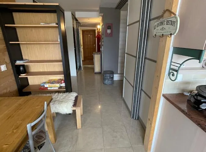 아파트 Le Champas Centre Station Lit Queen Size Enchastrayes